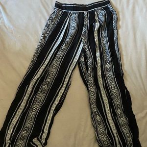 Forever 21, black pants, small